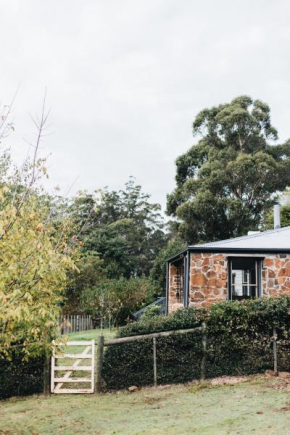 Naivasha Cottage Deloraine